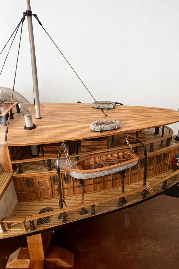 A Polychrome Ship Model of the Paddle Steam Mount Washington, by Fred Nagel 1988