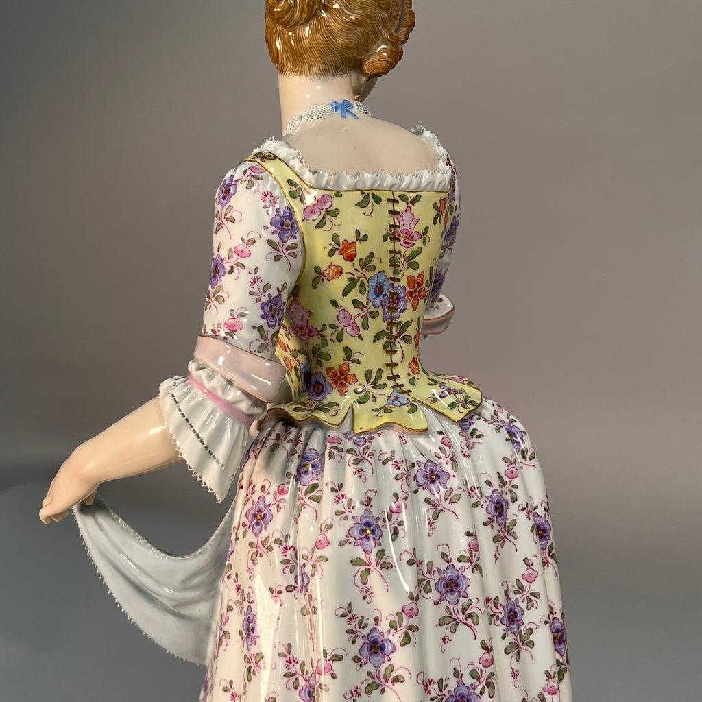 LARGE MEISSEN FIGURE OF A LADY FLOWER PICKER